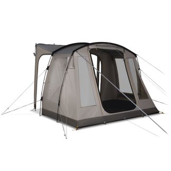 Predprostor Kampa Waypoint Mid z odprtim vhodom v tunel.